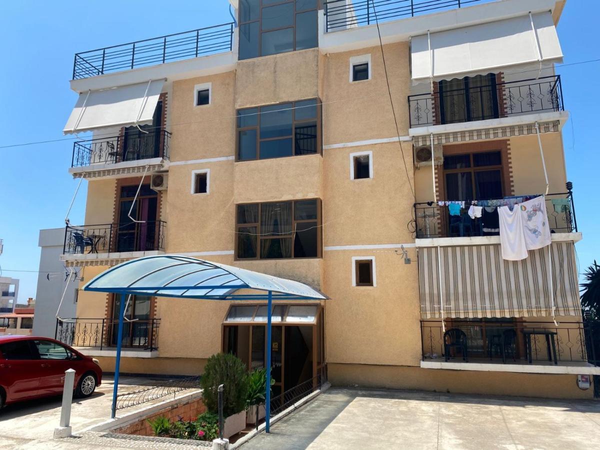 Augusto Rooms Sarande Bagian luar foto