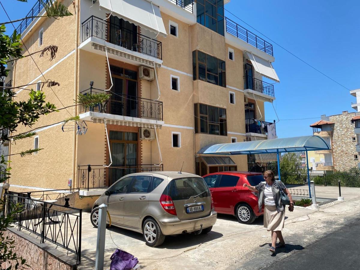 Augusto Rooms Sarande Bagian luar foto