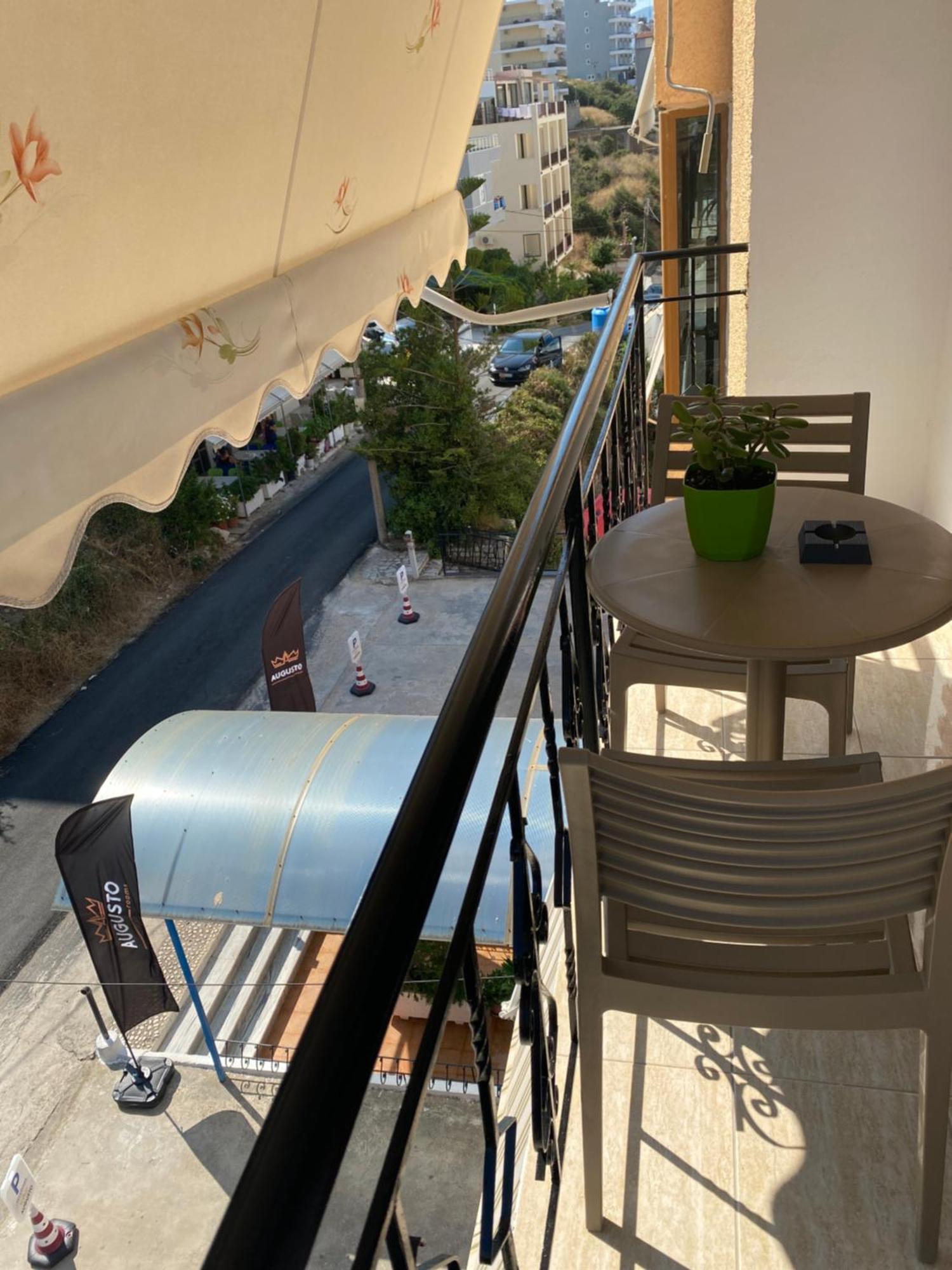 Augusto Rooms Sarande Bagian luar foto
