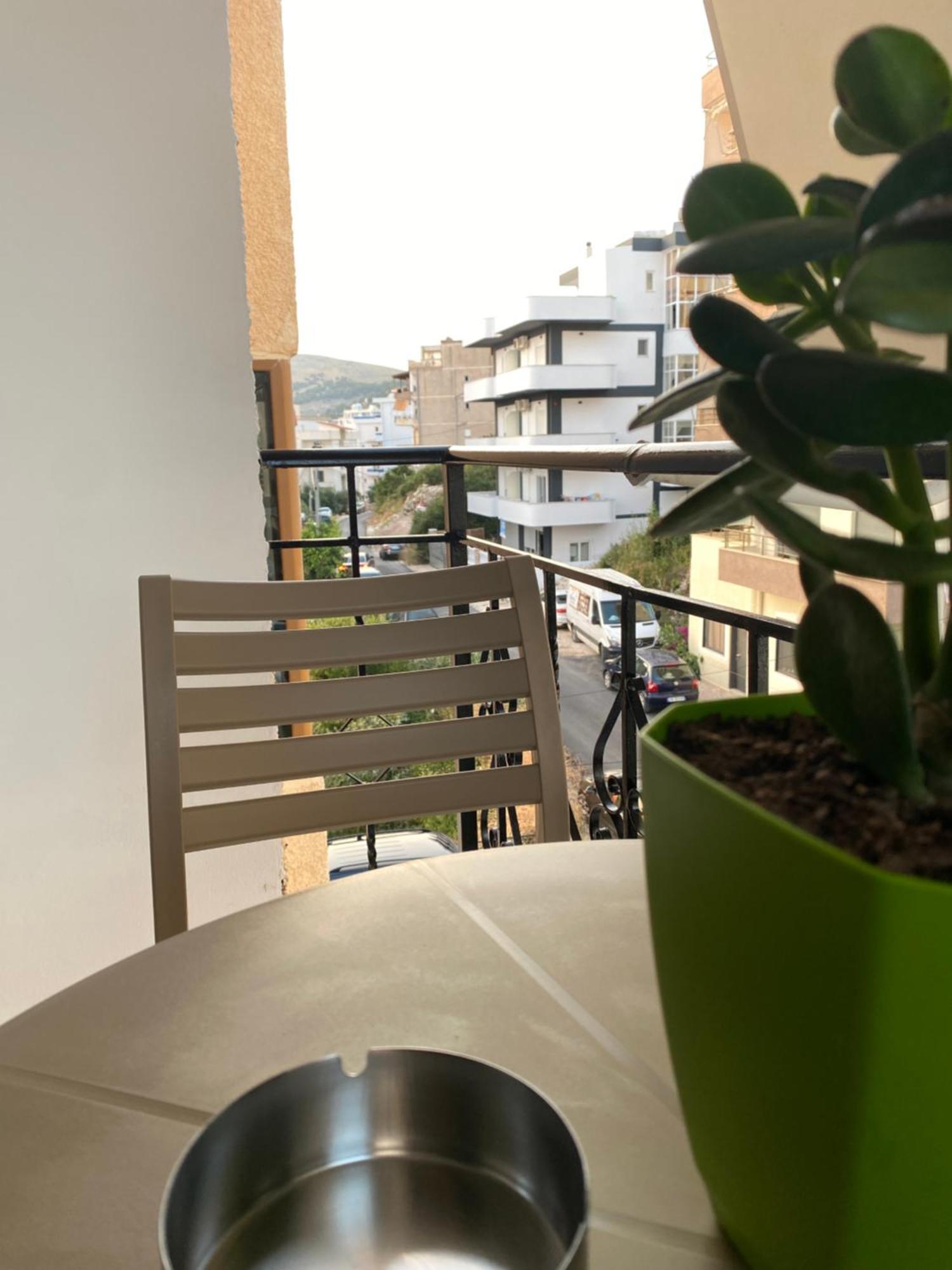 Augusto Rooms Sarande Bagian luar foto