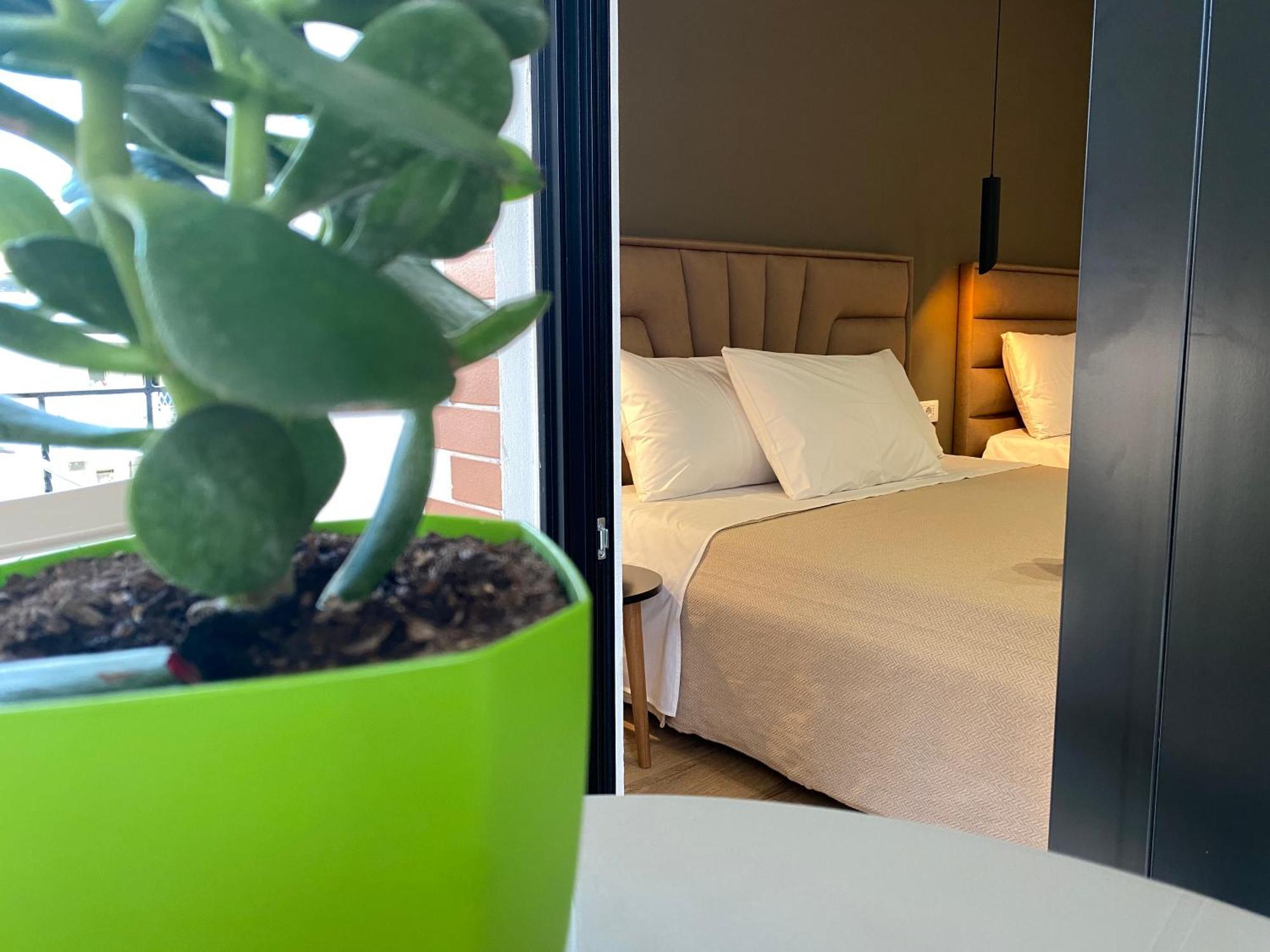 Augusto Rooms Sarande Bagian luar foto