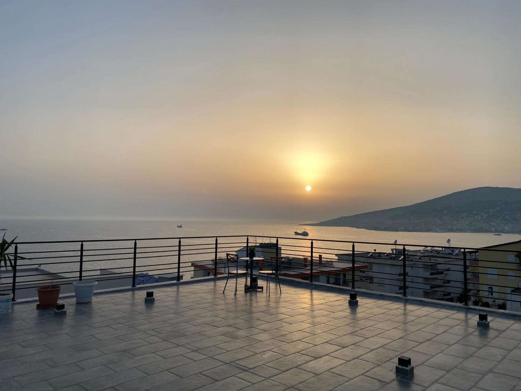 Augusto Rooms Sarande Bagian luar foto